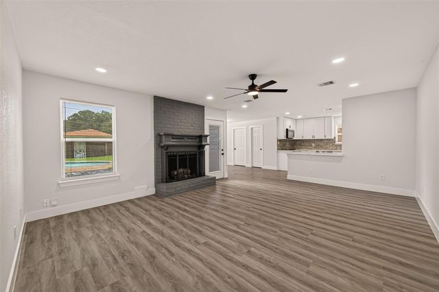10011 Pine Pass Drive, Houston, TX 77070