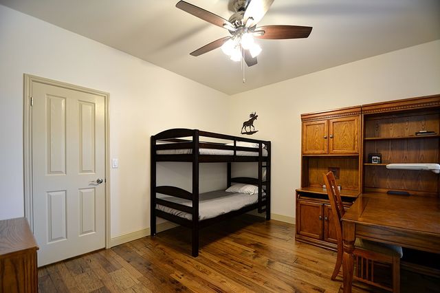 215 Canyon Creek Lane, Kerrville, TX 78028