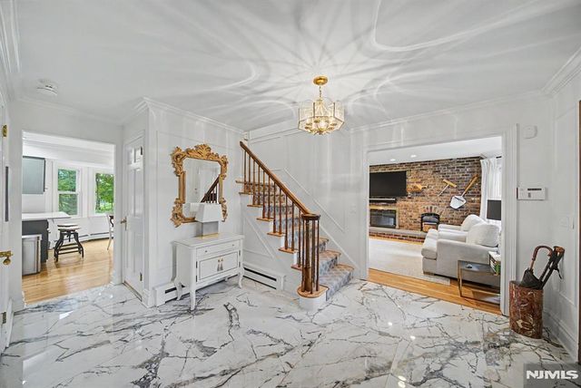 10 Marcotte Lane, Tenafly, NJ 07670