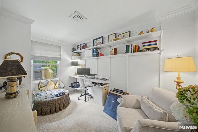 10 Marcotte Lane, Tenafly, NJ 07670