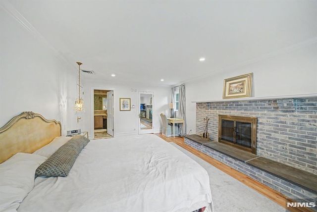 10 Marcotte Lane, Tenafly, NJ 07670