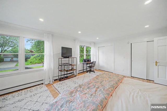 10 Marcotte Lane, Tenafly, NJ 07670