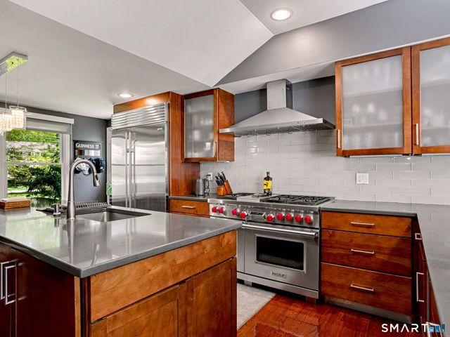 6 Blueberry Lane, Darien, CT 06820