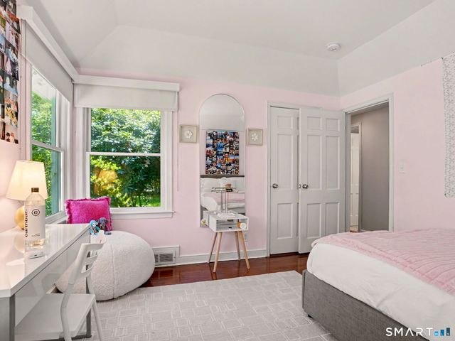 6 Blueberry Lane, Darien, CT 06820