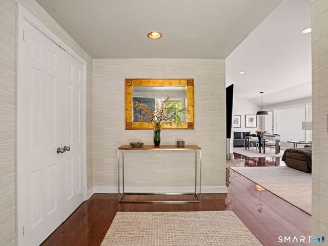 6 Blueberry Lane, Darien, CT 06820