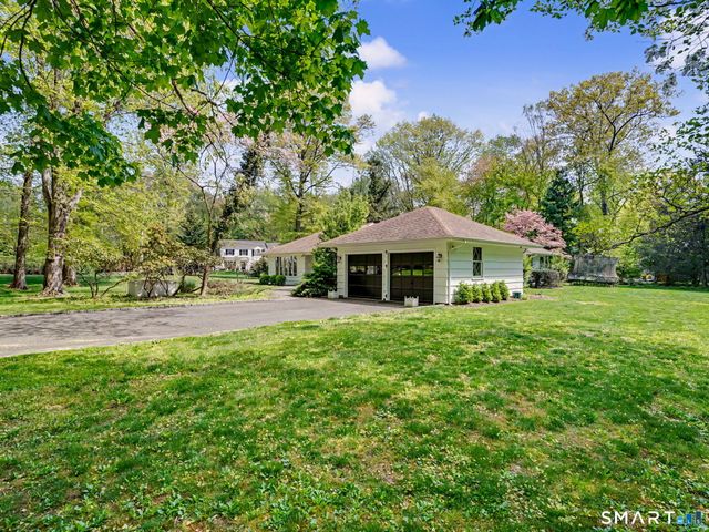 6 Blueberry Lane, Darien, CT 06820