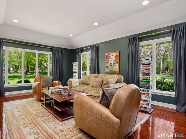 6 Blueberry Lane, Darien, CT 06820