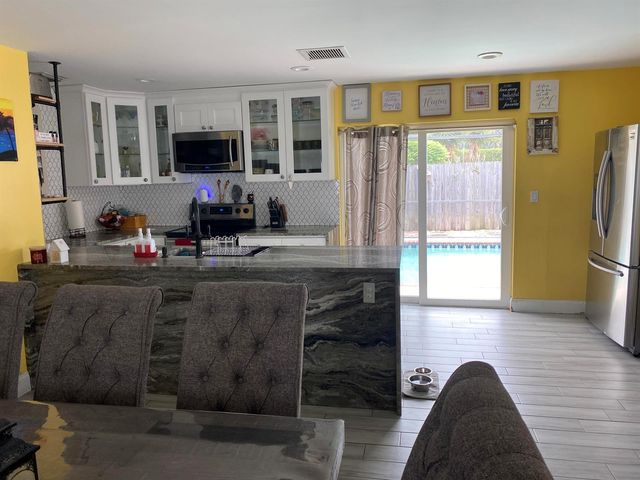 416 N D Street 1 And 2, Lake Worth Beach, FL 33460