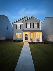 64 Hargrave Avenue, Bethlehem, GA 30620