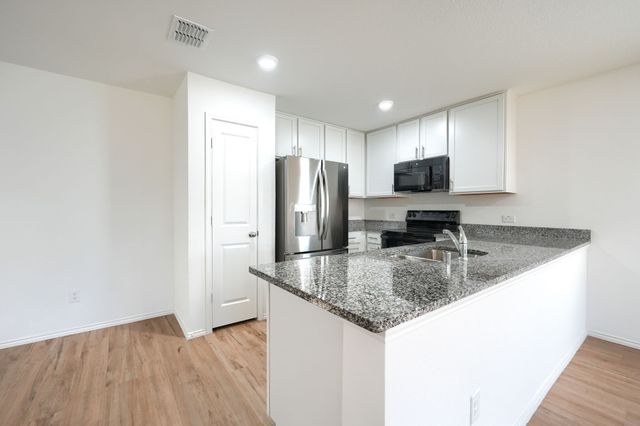 318 Mahogany Lane, Princeton, TX 75407