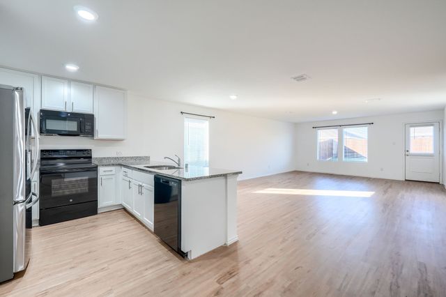 318 Mahogany Lane, Princeton, TX 75407