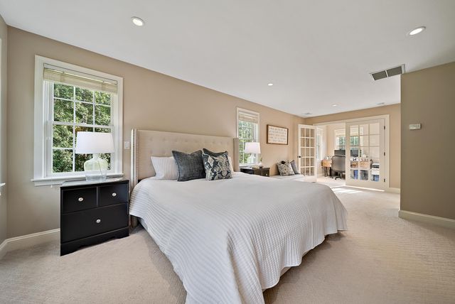 20 Ballard Lane, Salem, NH 03079