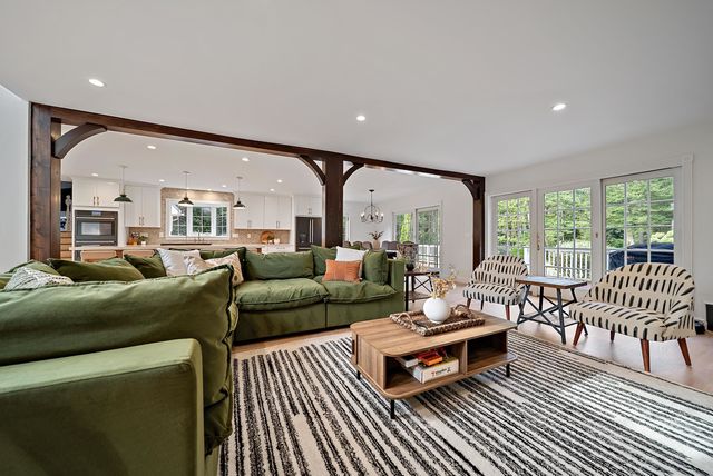 20 Ballard Lane, Salem, NH 03079