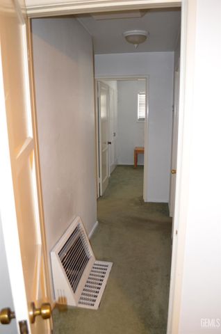 236 Oakdale, Bakersfield, CA 93309