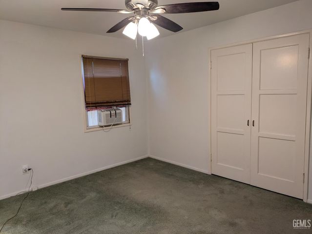 236 Oakdale, Bakersfield, CA 93309