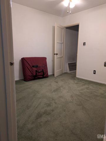 236 Oakdale, Bakersfield, CA 93309