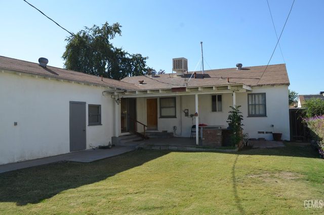 236 Oakdale, Bakersfield, CA 93309