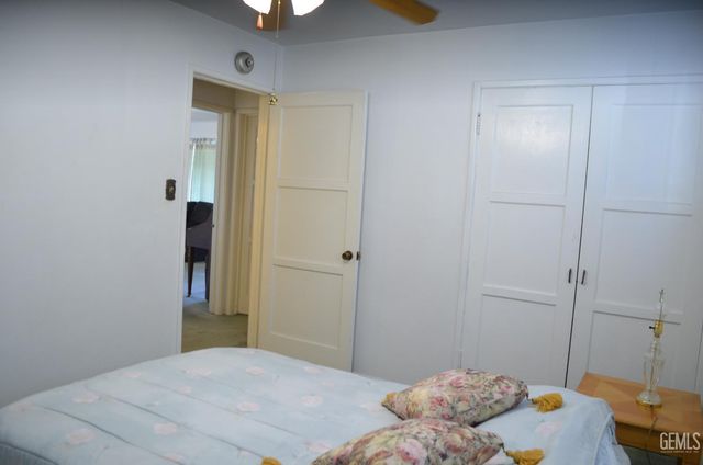 236 Oakdale, Bakersfield, CA 93309