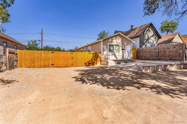 1130 Elm Street, Pueblo, CO 81004