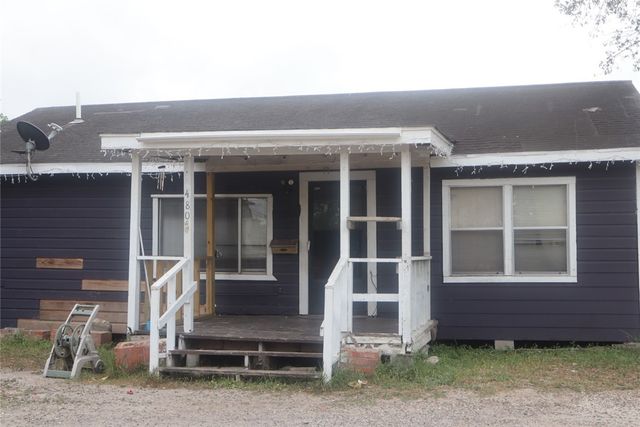 480 W Avenue G, Robstown, TX 78380