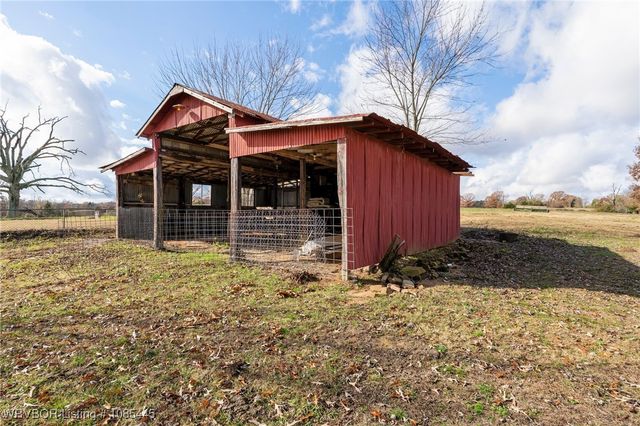 104660 S 4760 Road, Muldrow, OK 74948