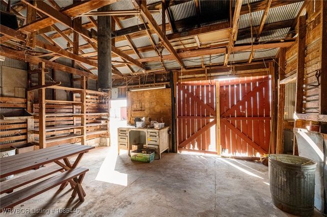 104660 S 4760 Road, Muldrow, OK 74948