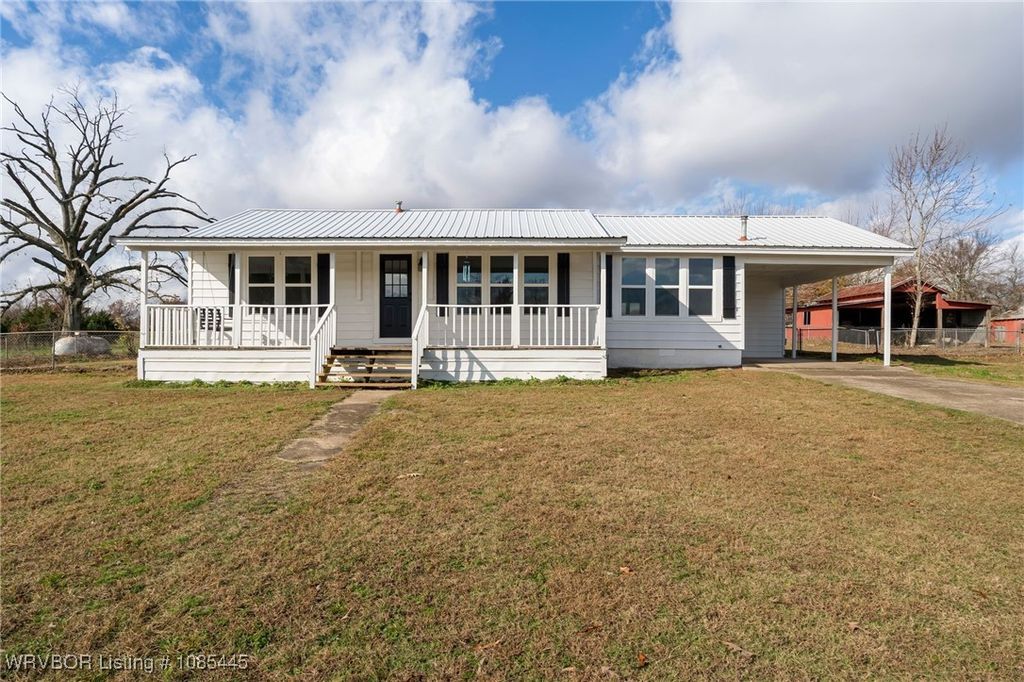 104660 S 4760 Road, Muldrow, OK 74948