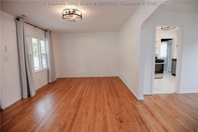 2039 Benedict Circle, St Albans, WV 25177
