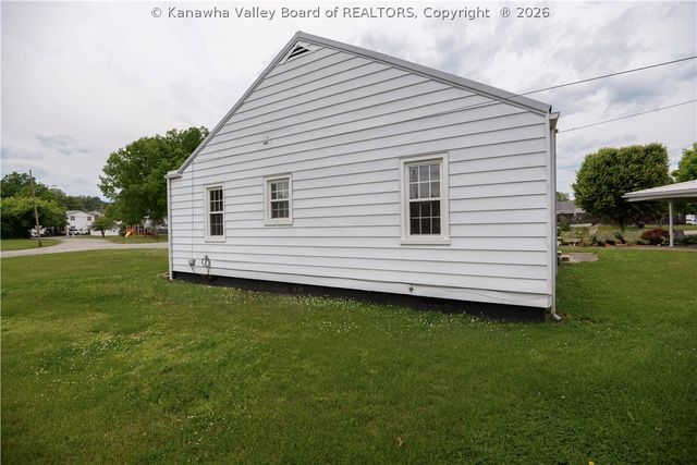 2039 Benedict Circle, St Albans, WV 25177