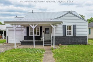 2039 Benedict Circle, St Albans, WV 25177