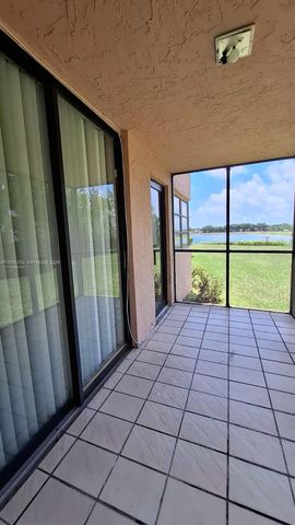 20860 San Simeon Way 108-6, Miami, FL 33179