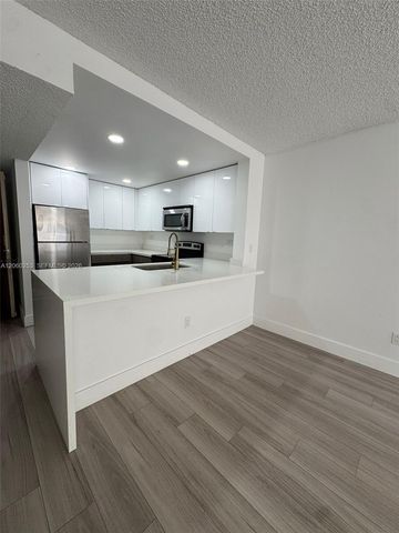 20860 San Simeon Way 108-6, Miami, FL 33179