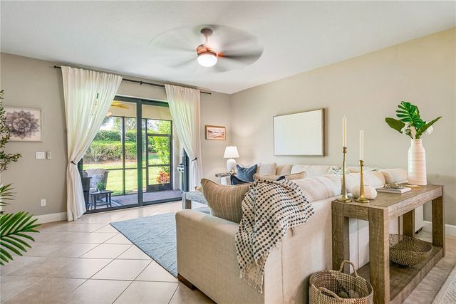 5151 Jasper Square, Vero Beach, FL 32967