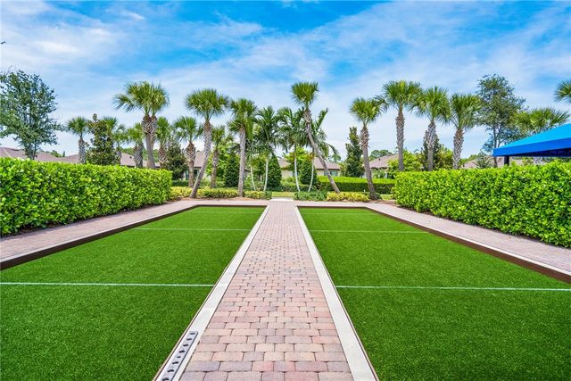 5151 Jasper Square, Vero Beach, FL 32967