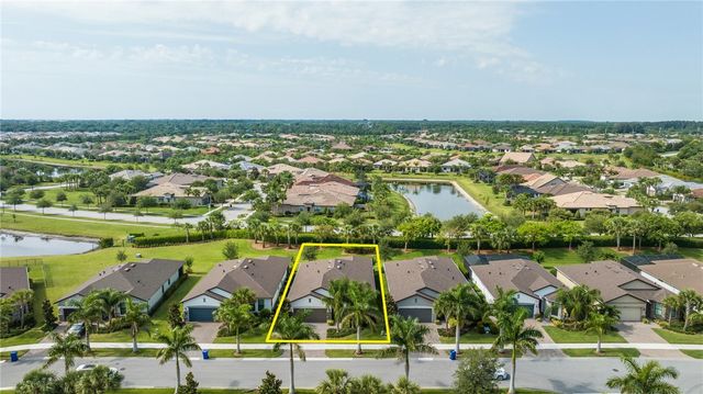 5151 Jasper Square, Vero Beach, FL 32967