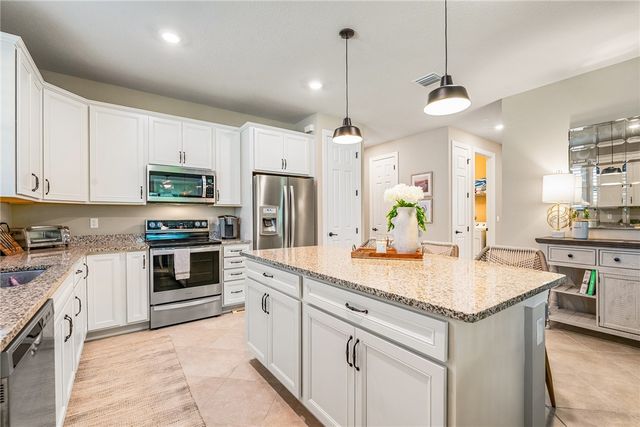 5151 Jasper Square, Vero Beach, FL 32967