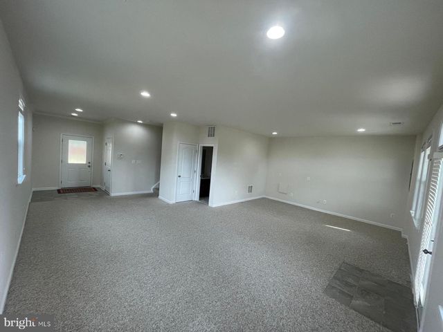 24677 CAPECASTLE TER, Aldie, VA 20105