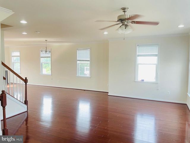 24677 CAPECASTLE TER, Aldie, VA 20105