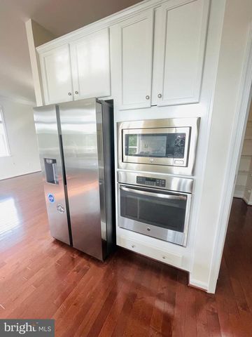 24677 CAPECASTLE TER, Aldie, VA 20105