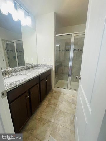 24677 CAPECASTLE TER, Aldie, VA 20105