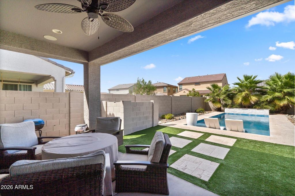 8754 W SAN JUAN Avenue, Glendale, AZ 85305 — photo 4