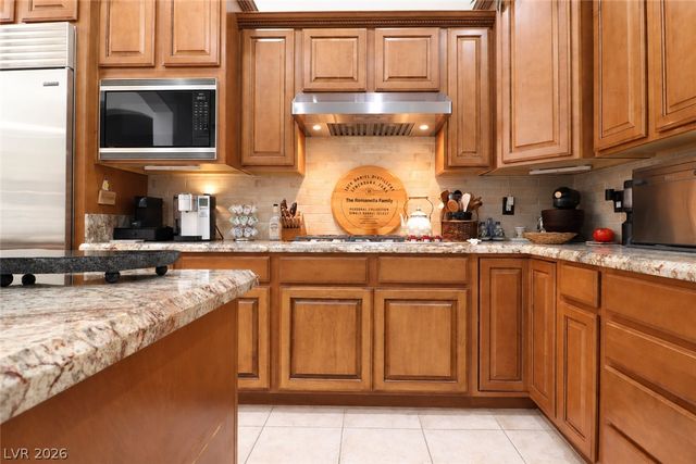 10 Caminito Amore, Henderson, NV 89011
