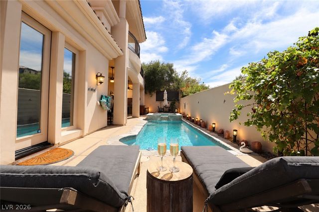 10 Caminito Amore, Henderson, NV 89011