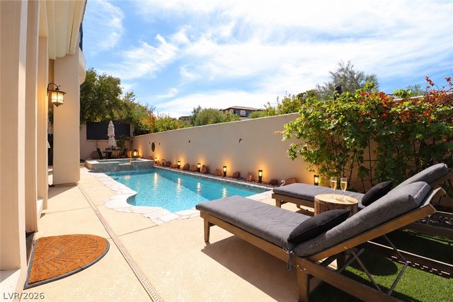 10 Caminito Amore, Henderson, NV 89011