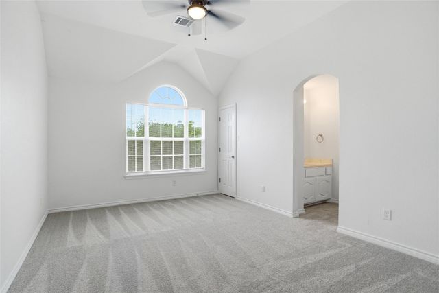 208 Wisteria Way, Red Oak, TX 75154