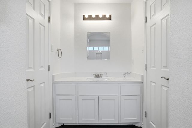 208 Wisteria Way, Red Oak, TX 75154