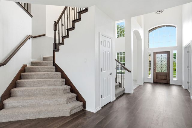 208 Wisteria Way, Red Oak, TX 75154