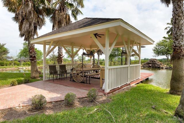 2035 W Mile 12 N Street, Weslaco, TX 78599