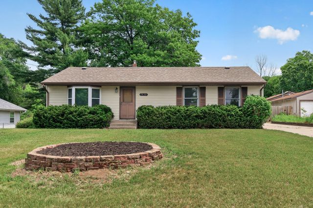 7939 Pleasant View Drive NE, Spring Lake Park, MN 55432