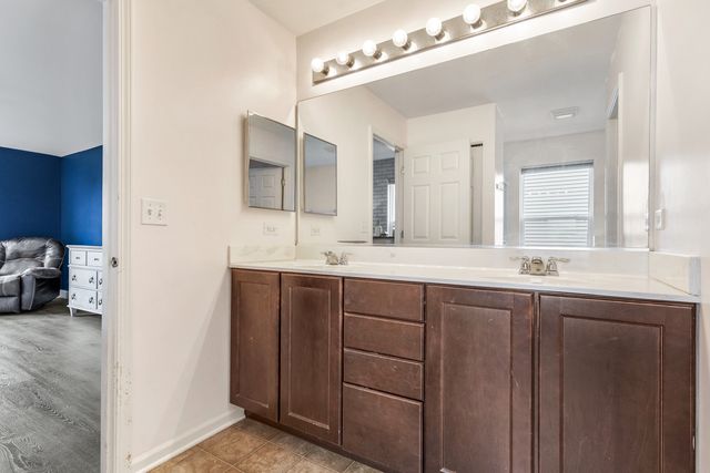 1157 Clearwater Drive, Pingree Grove, IL 60140